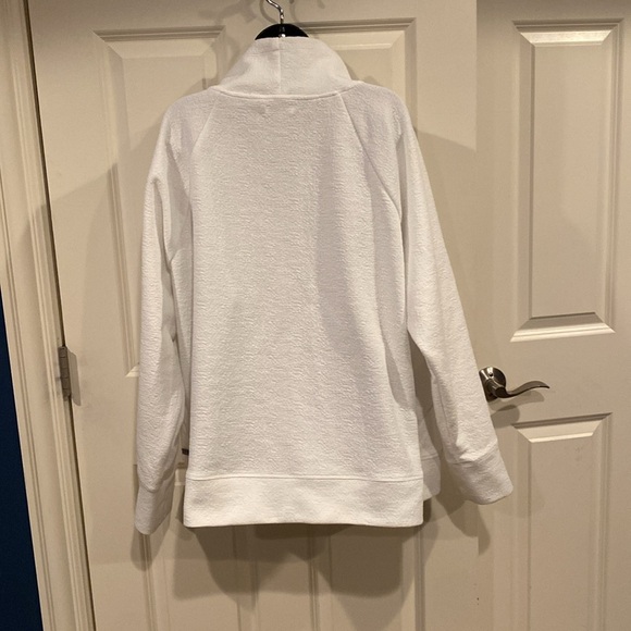 3X Nine West Active pullover with front pocket - Picture 2 of 4